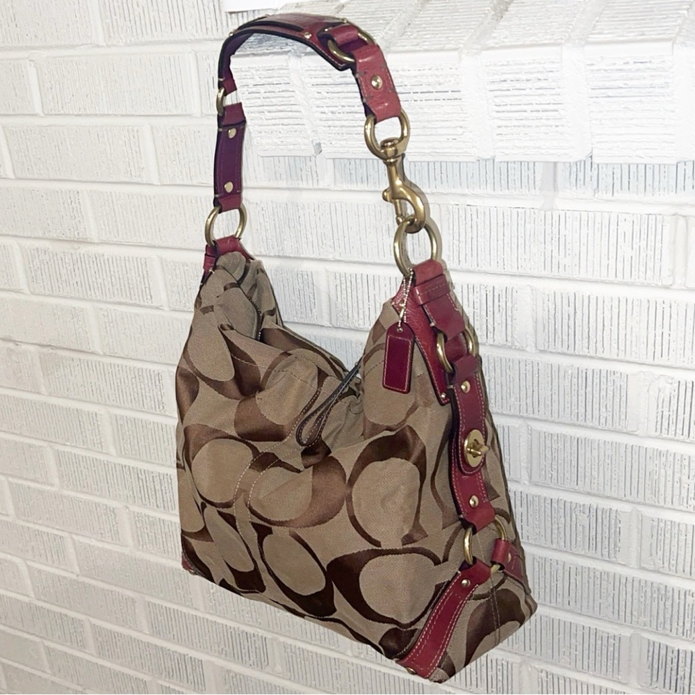 COACH Vintage Y2K Tan and Red Signature Shoulder Bag
